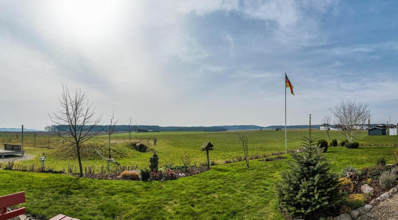 Ruhige Ferienwohnung Mit Panoramablick Ingoldingen Eksteriør bilde