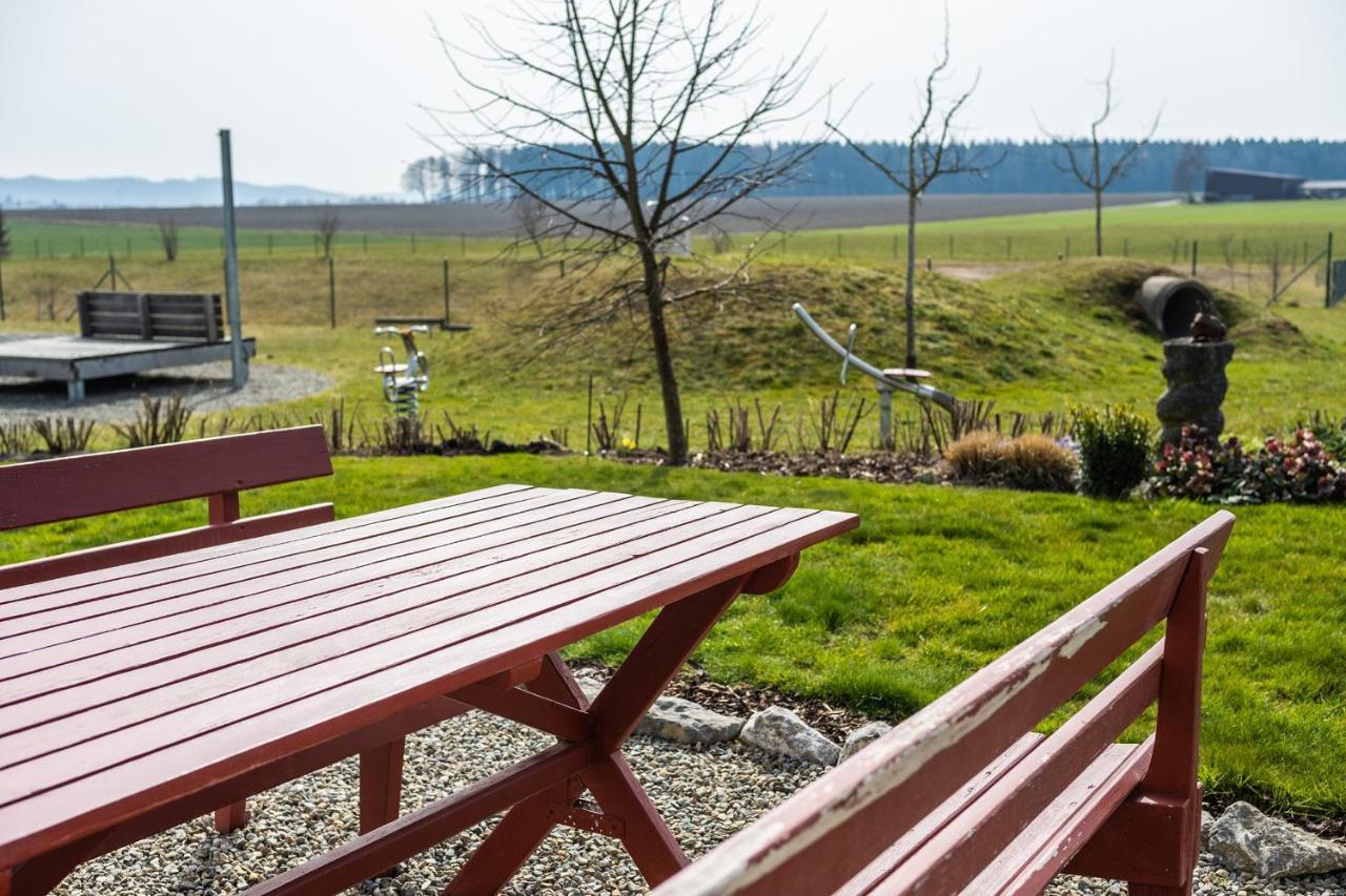 Ruhige Ferienwohnung Mit Panoramablick Ingoldingen Eksteriør bilde